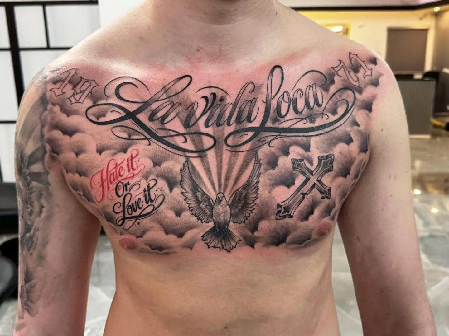 Detailreiche Tattoo Arbeit aus den Studios von Xclusive Ink