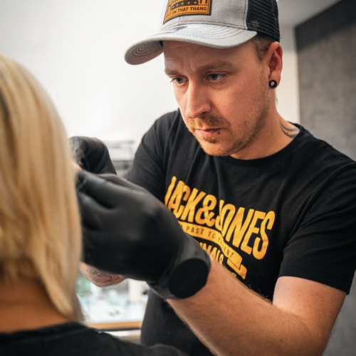 Tattoo Artist Sven - Xclusiv INK